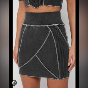 Maniere de voir textured skirt